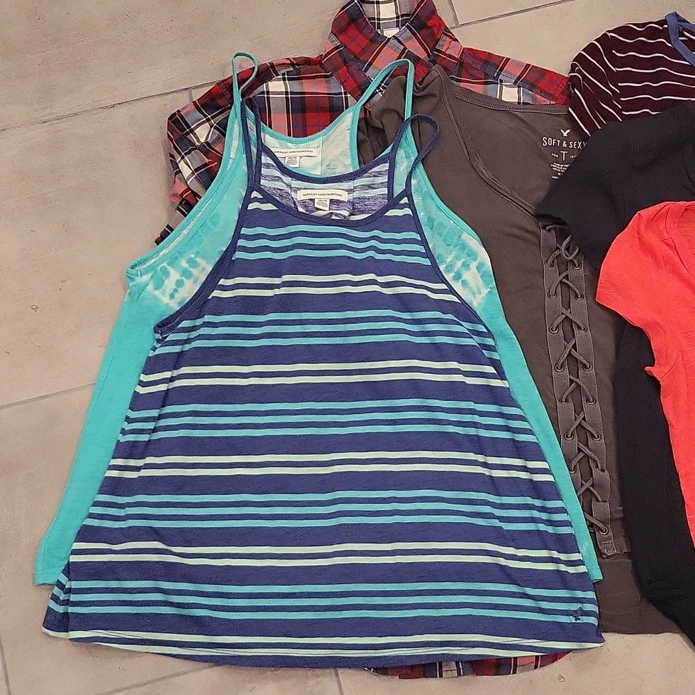 Bundle of American Eagle teen-girl clothes - Picture 5 of 12